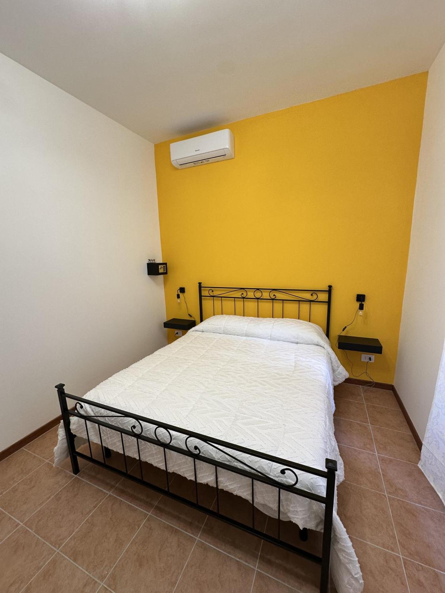 Apartment Mirti Garden View *